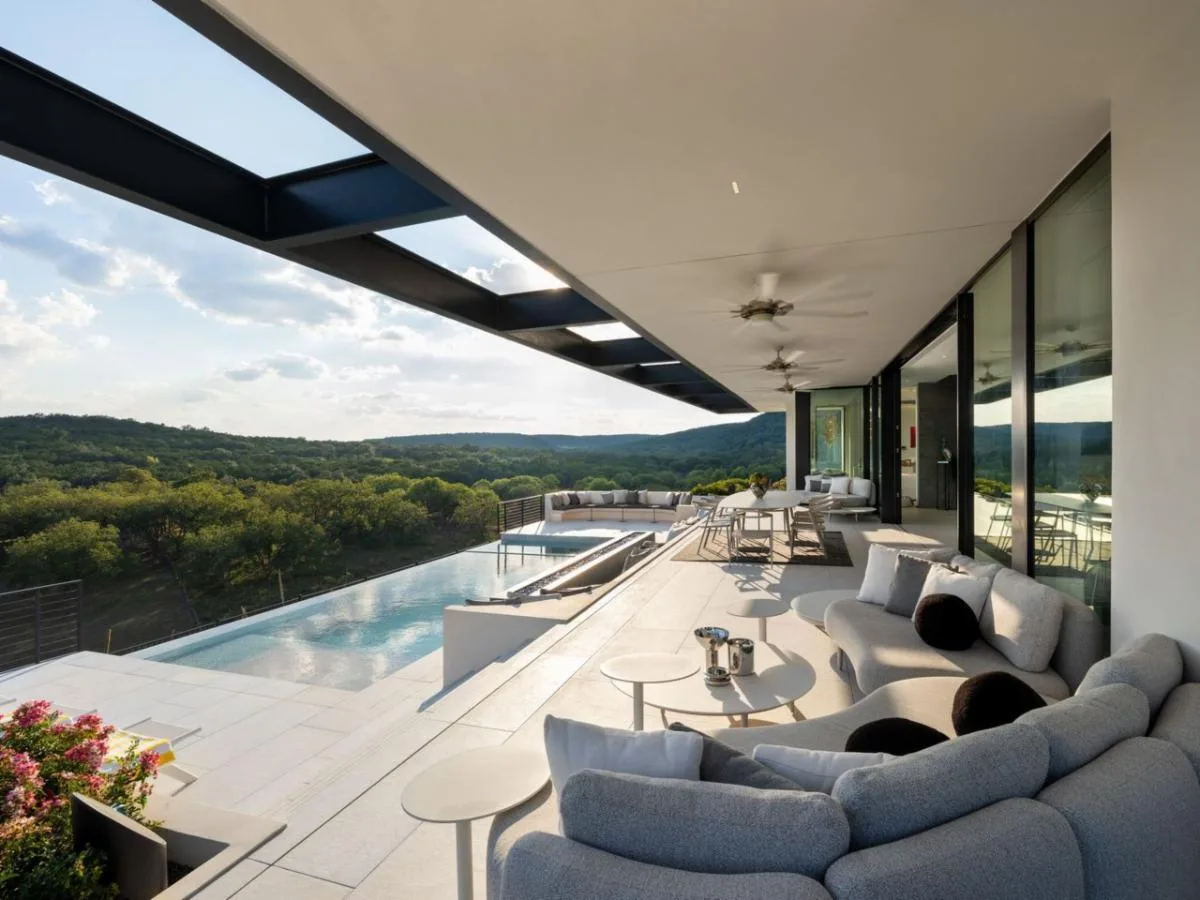 Winn Wittman Architecture’s Bluff View Residence Featured in The Wall Street Journal
